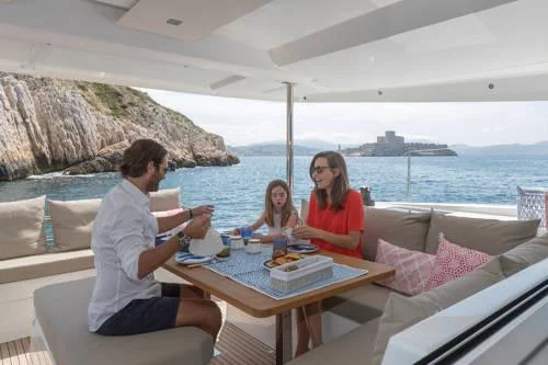 Fountaine Pajot Astrea 42 - 4 + 1 cab. (Deutz)  - 4