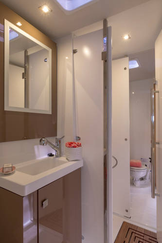 Photo #13 - Fountaine Pajot Astrea 42 - 4 + 1 cab. (Deutz) in Salerno - 42035