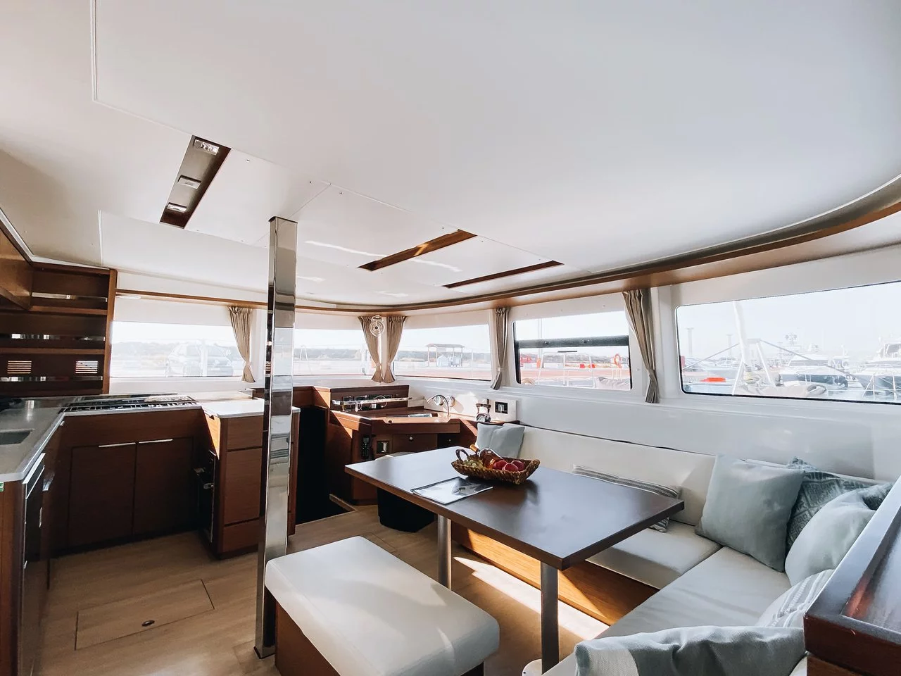 Lagoon 46 - 4 + 1 cab. (Sea Energy I)  - 12