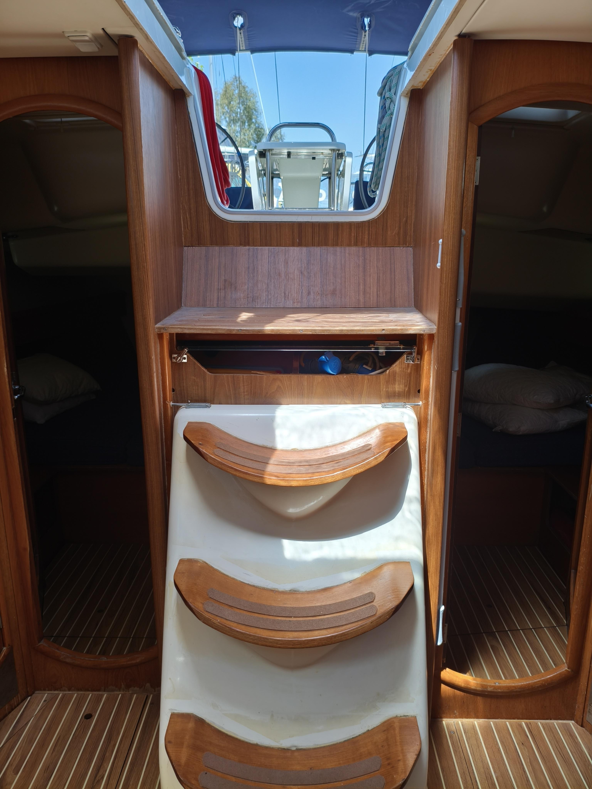 Photo #9 - Sun Odyssey 45 (Spanaki II) in Atene - 42047