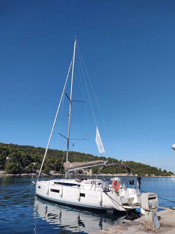 Sun Odyssey 440 (Habibi)  - 7
