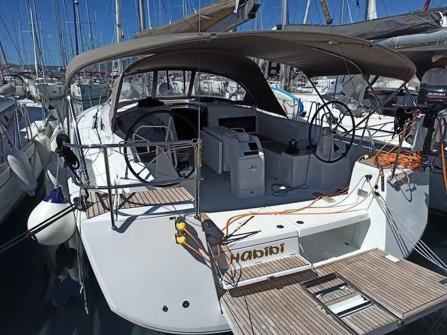 Sun Odyssey 440 (Habibi)  - 12
