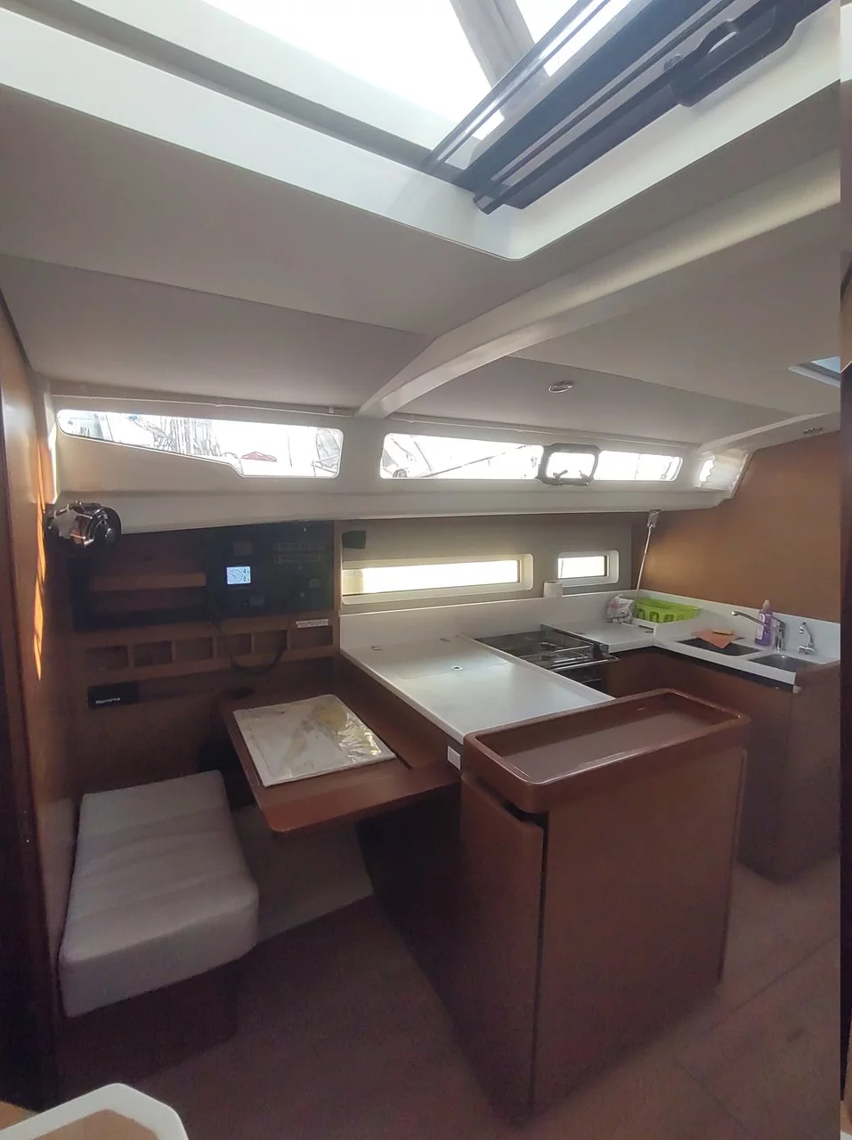 Sun Odyssey 440 (Habibi)  - 15