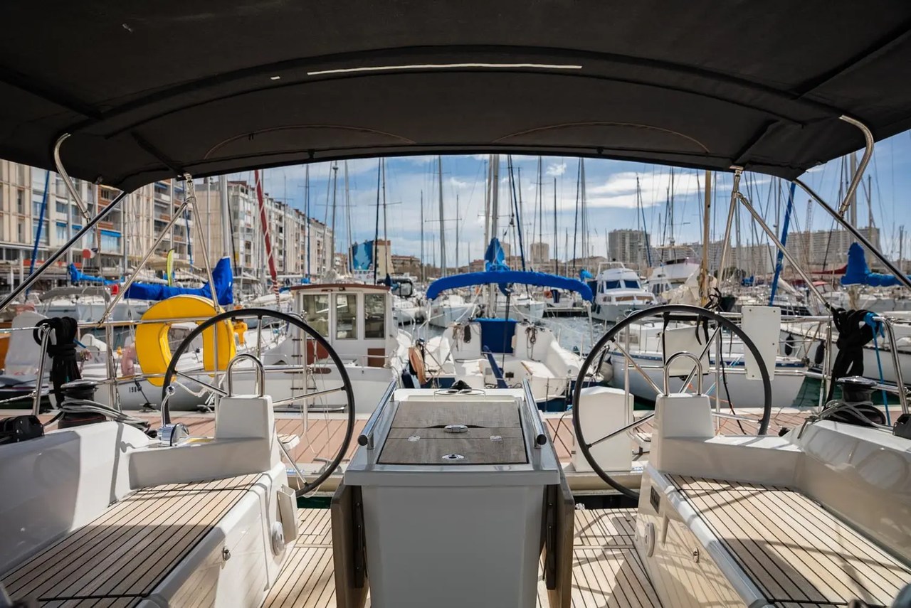 Photo #3 - Oceanis 40.1 (Polemas) in Toulon - 42053
