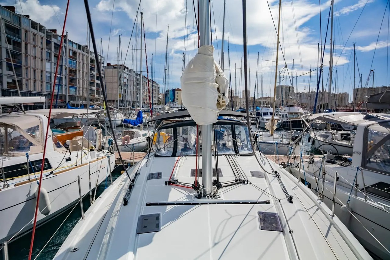 Photo #6 - Oceanis 40.1 (Polemas) in Toulon - 42053