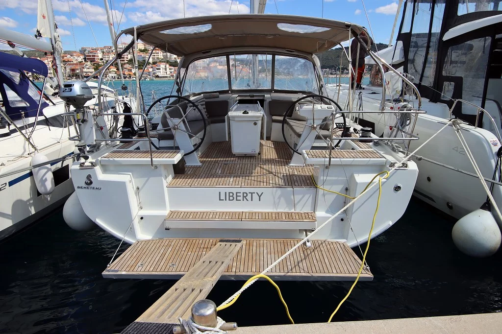 Oceanis 46.1 (Liberty)  - 11