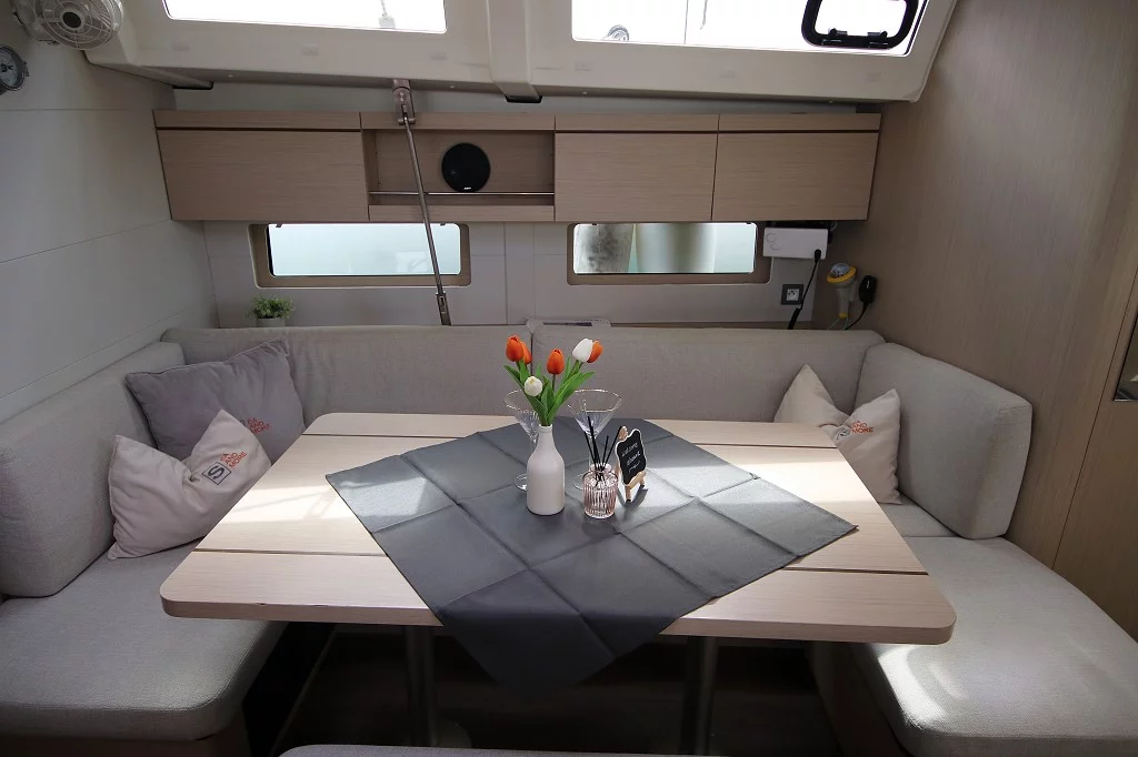 Oceanis 46.1 (Liberty)  - 14