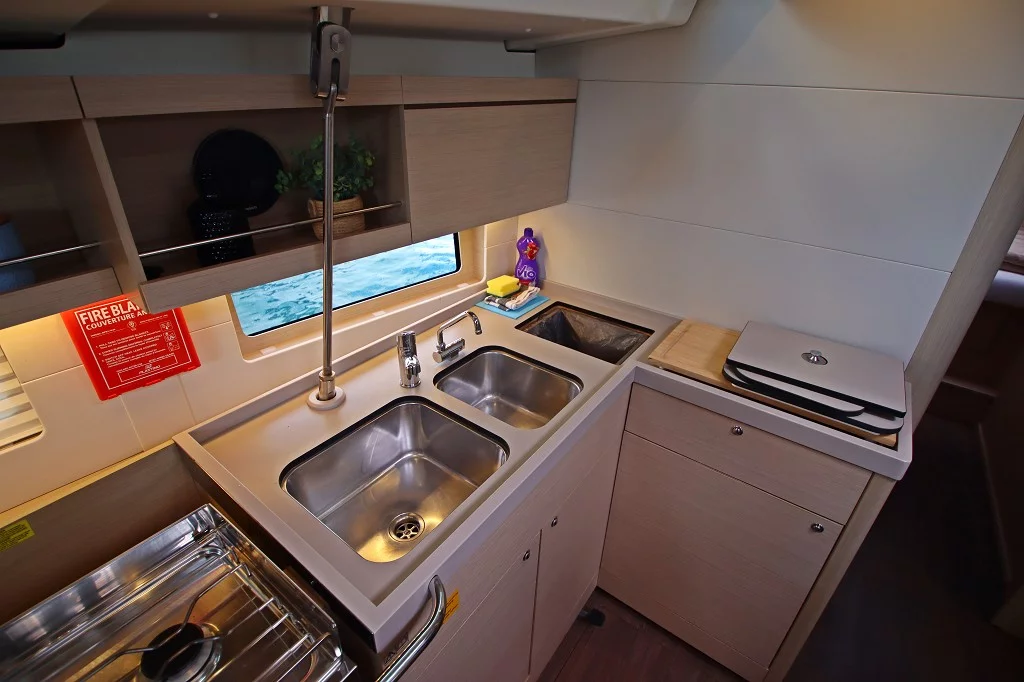 Oceanis 46.1 (Liberty)  - 21