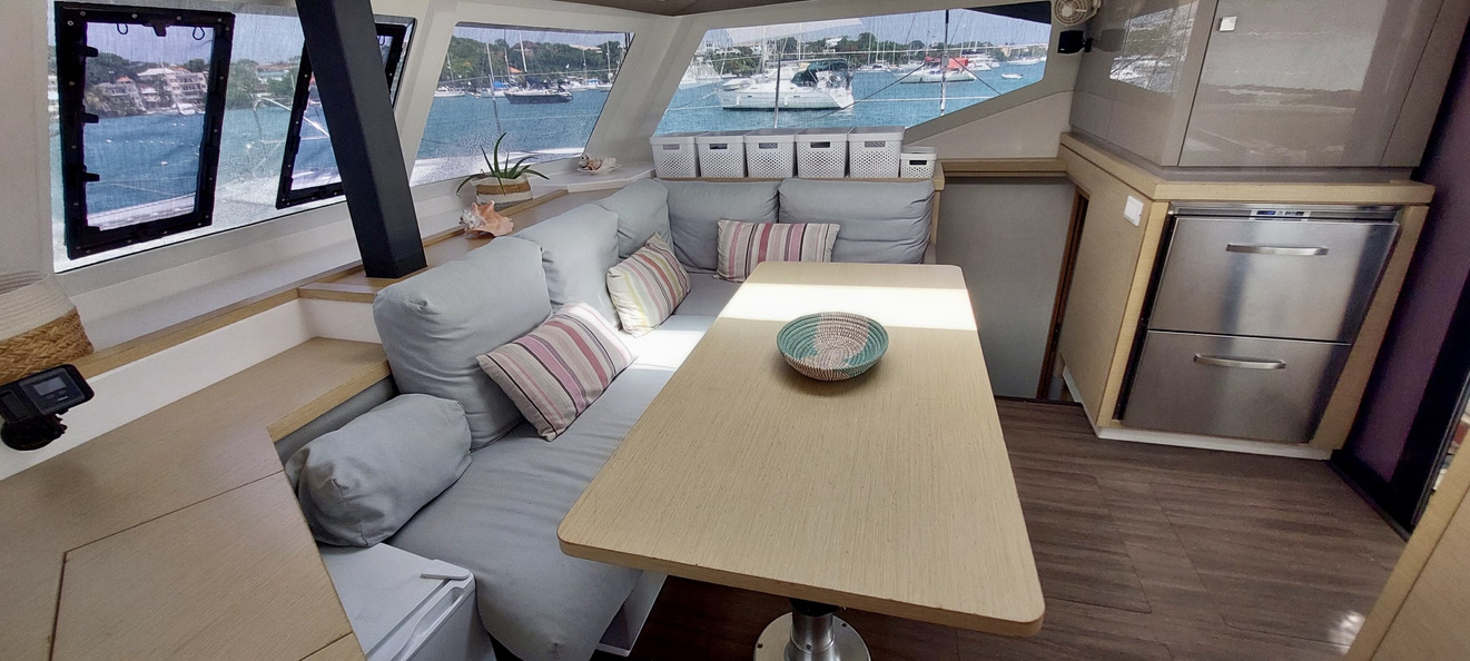 Photo #4 - Fountaine Pajot Lucia 40 - 4 cab. (Aqua Panda) in Jolly Harbour - 42077
