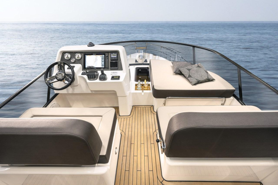 Photo #8 - Bavaria Virtess 420 Fly (Lana) en Trogir - 42087