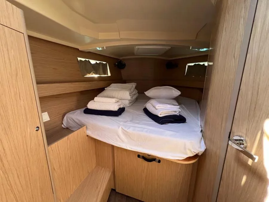 Oceanis 41.1 (Amandine III)  - 8