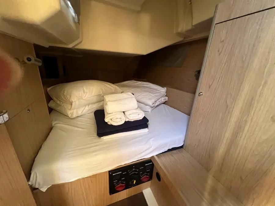 Oceanis 41.1 (Amandine III)  - 9