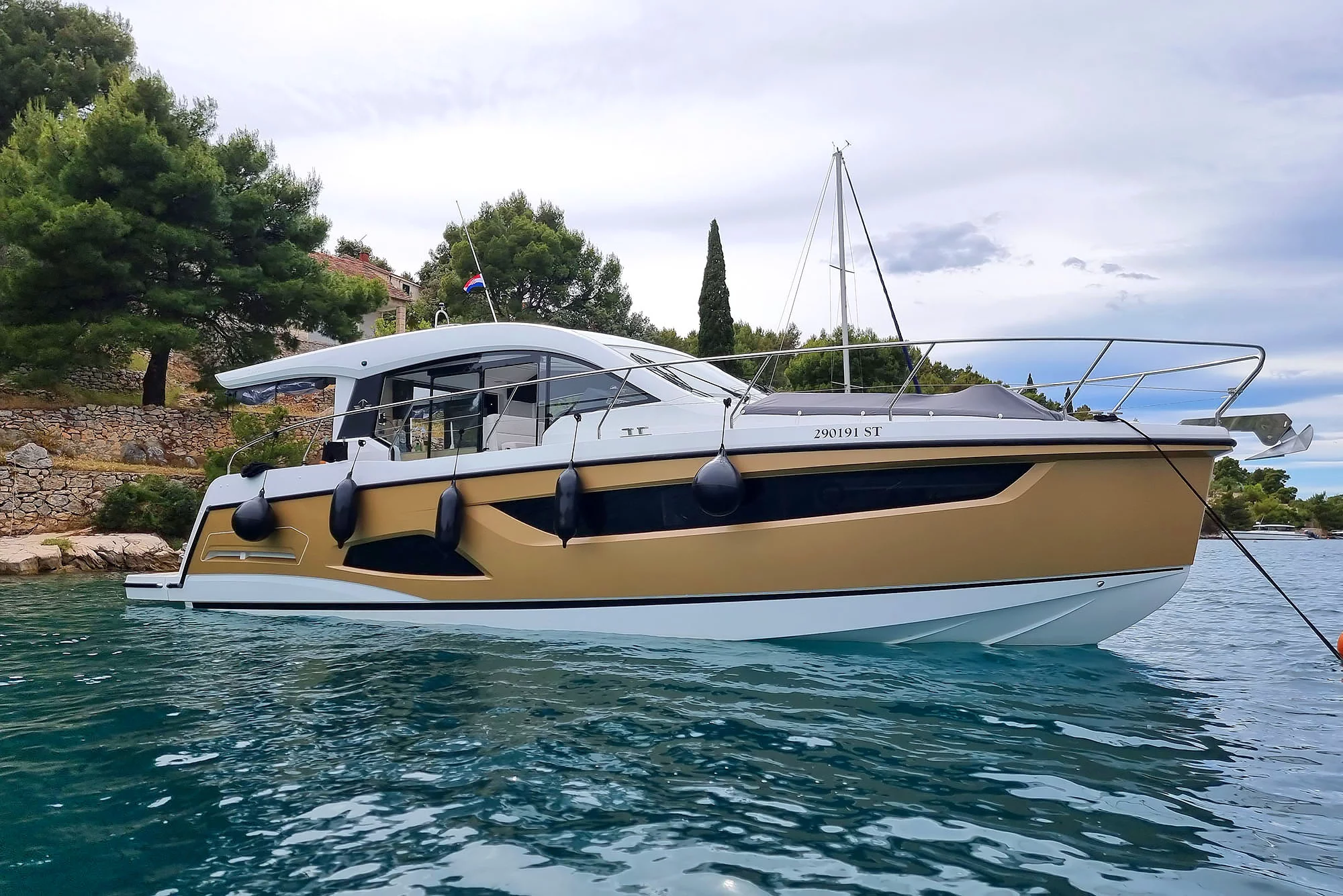 Sealine C390 (Tireless)  - 0
