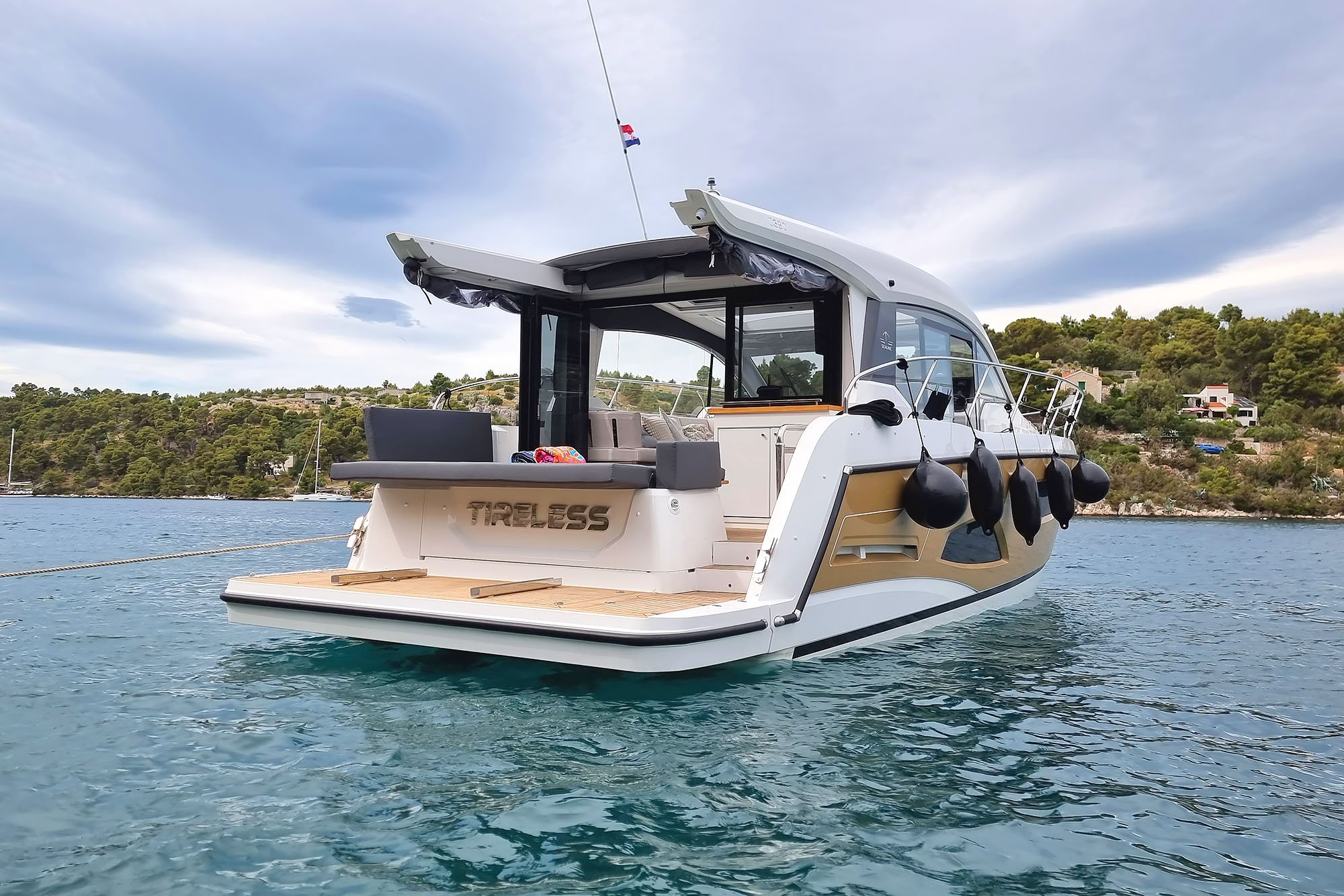 Photo #4 - Sealine C390 (Tireless) en Kastela - 42096