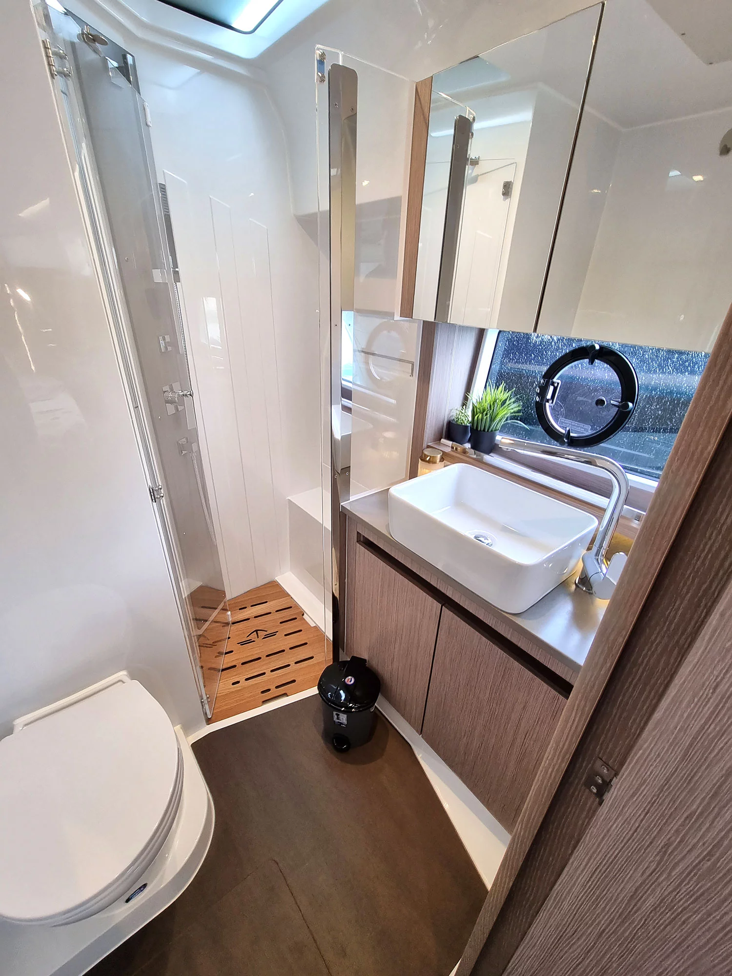 Sealine C390 (Tireless)  - 13