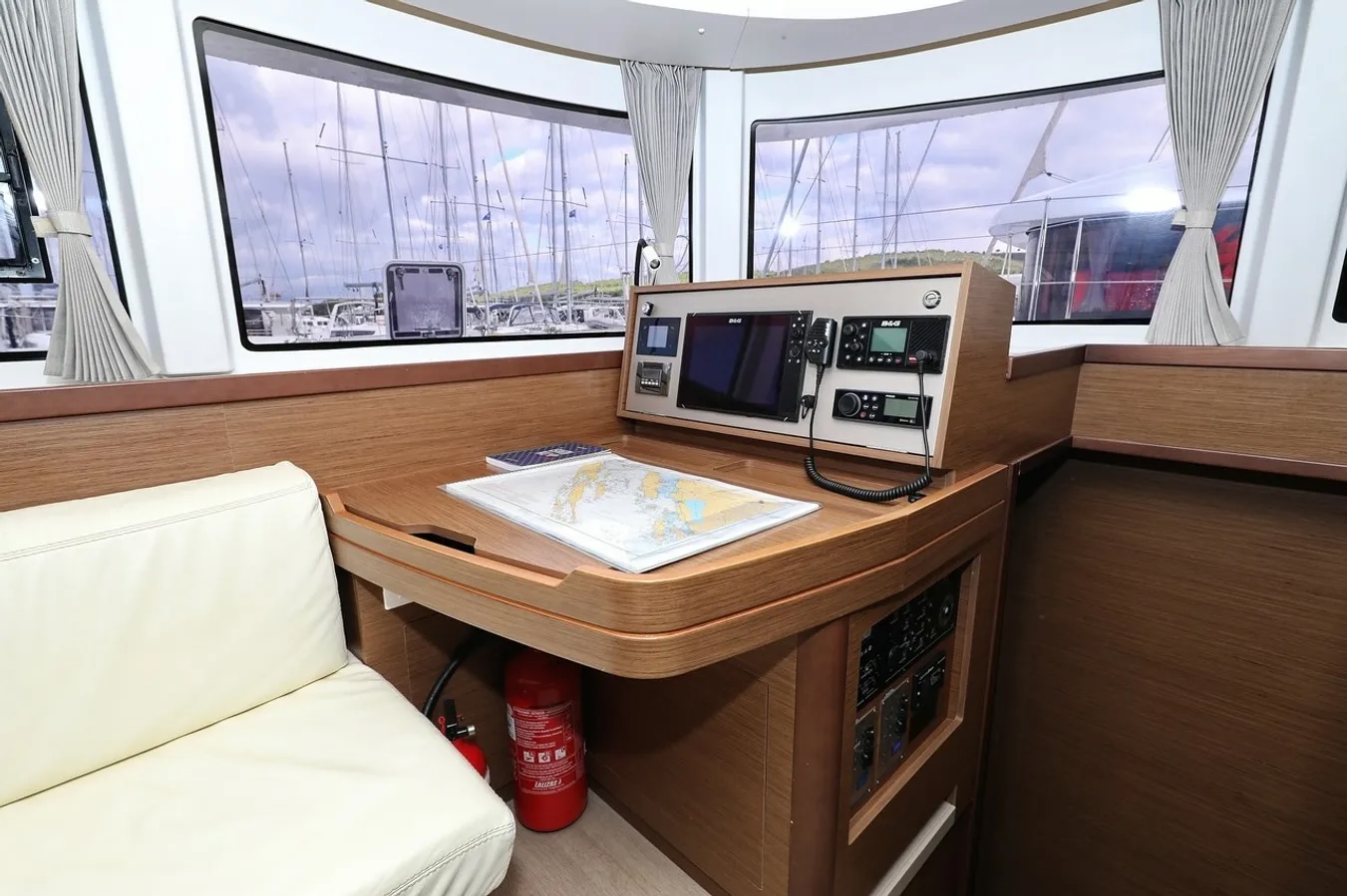 Photo #16 - Lagoon 42 - 4 + 2 cab. (Lila) in Kastela - 42112