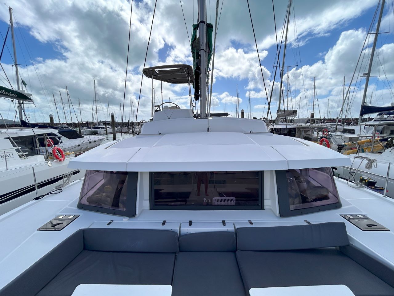 Photo #4 - Bali 4.3 (CELENO) in Airlie Beach - 42133
