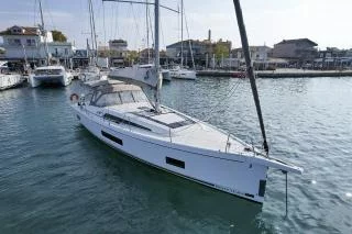 Oceanis 46.1 (Dancing Queen)  - 4