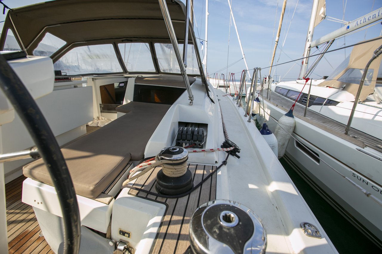 Photo #8 - Oceanis 46.1 (Dancing Queen) in Athens - 42140