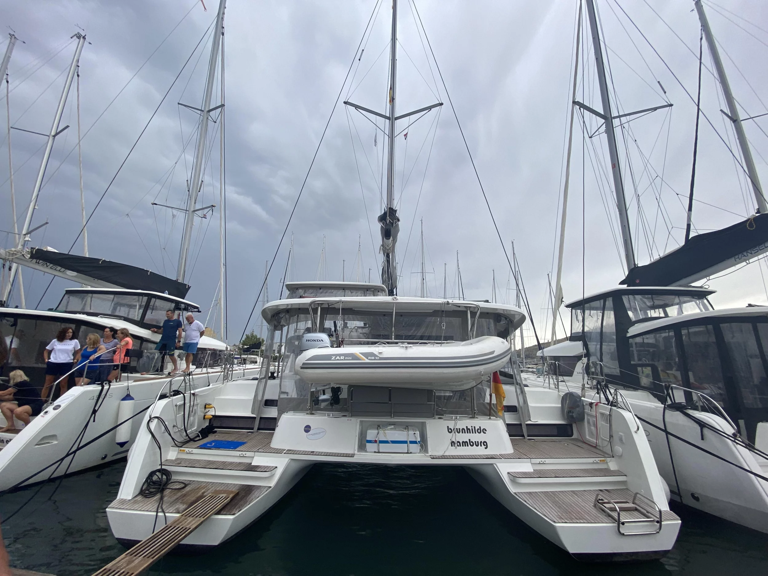 Lagoon 42 - 4 + 1 cab. (Brunhilde)  - 0