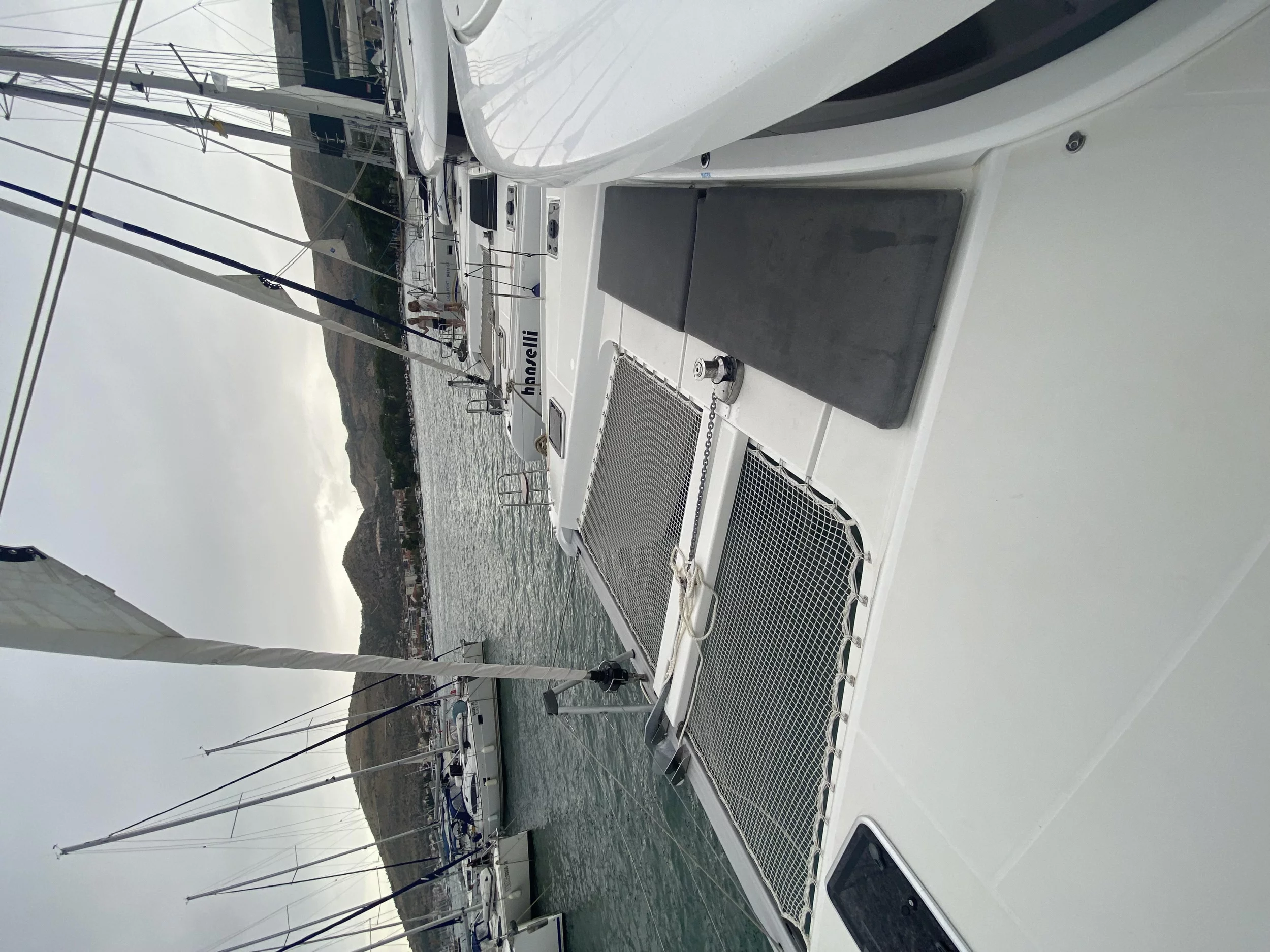 Lagoon 42 - 4 + 1 cab. (Brunhilde)  - 3