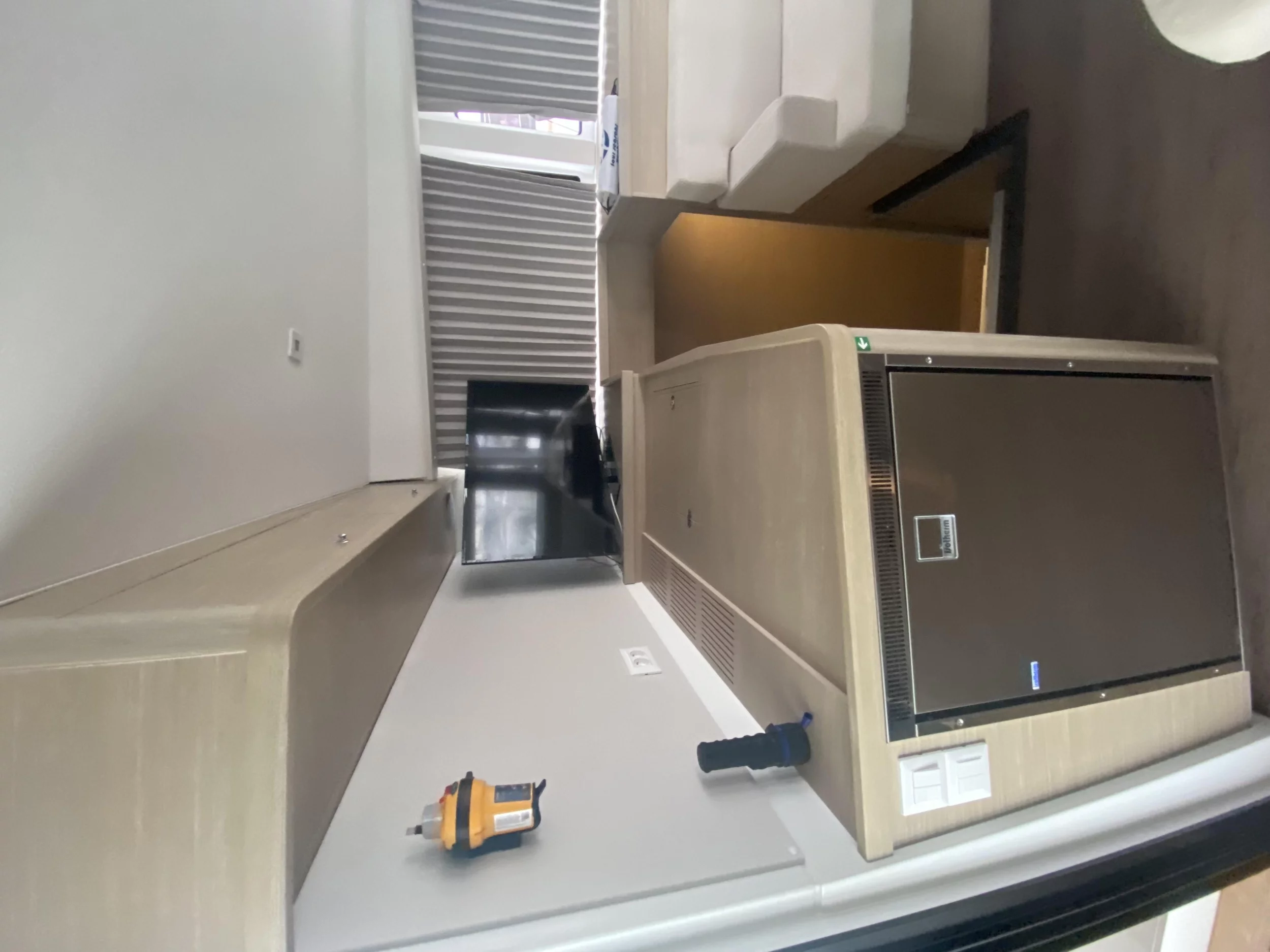 Lagoon 42 - 4 + 1 cab. (Brunhilde)  - 13