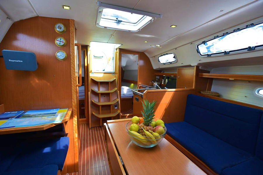 Photo #6 - Bavaria 35 Cruiser (MH 25) en Murter - 42215