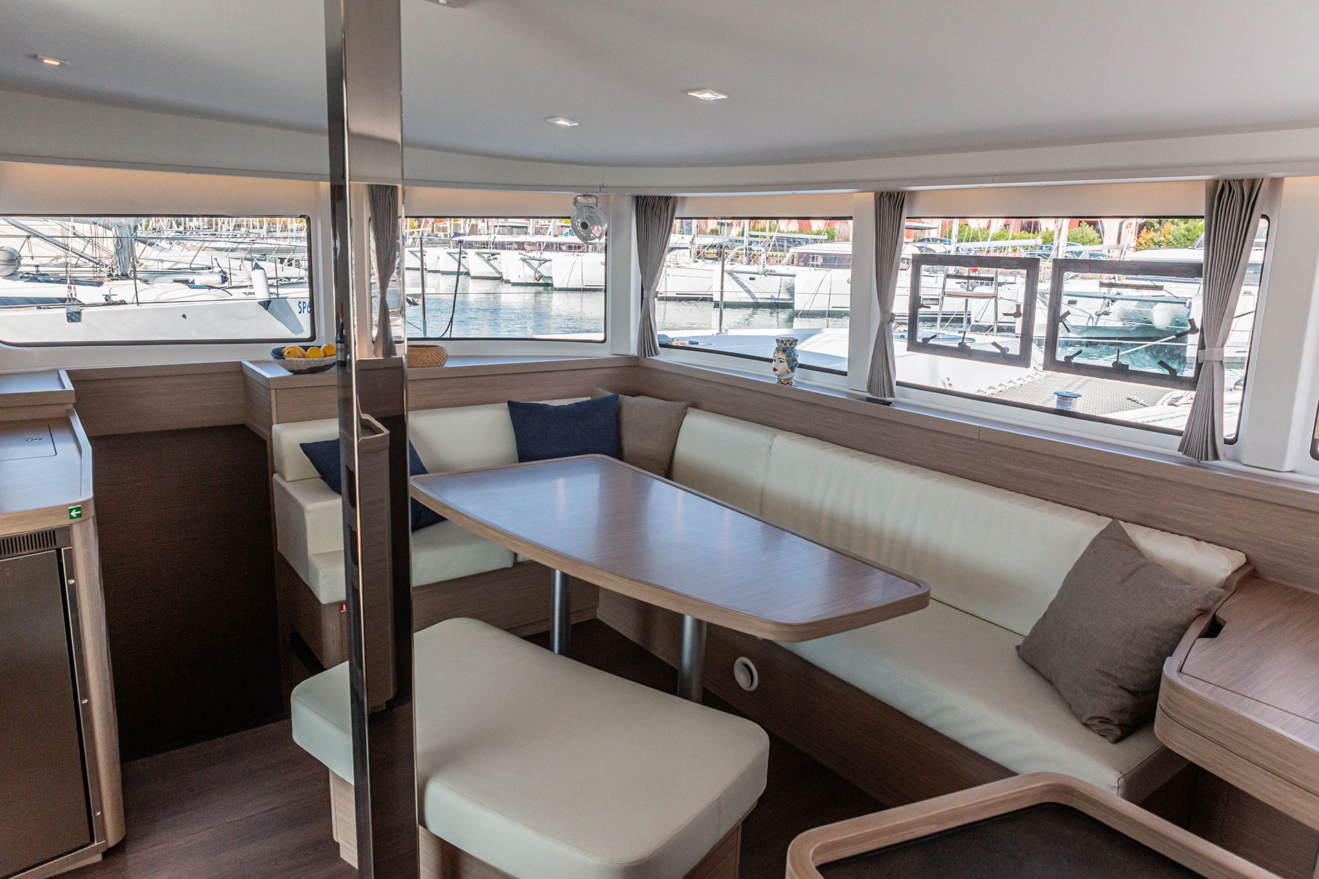 Photo #8 - Lagoon 42 - 4 + 1 cab. (Almalu) in Portorosa - 42245