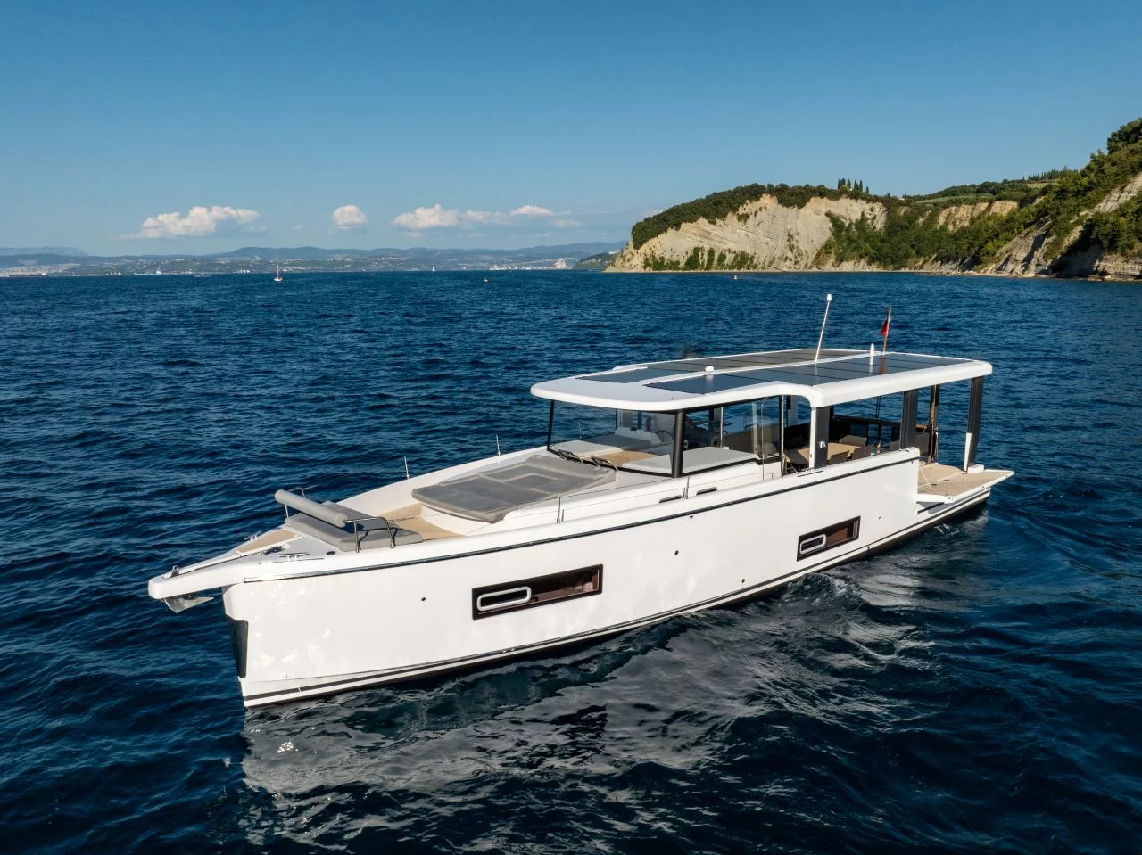 Island Cruising Boat - 4 + 1 cab. (SEALODGE II)  - 2
