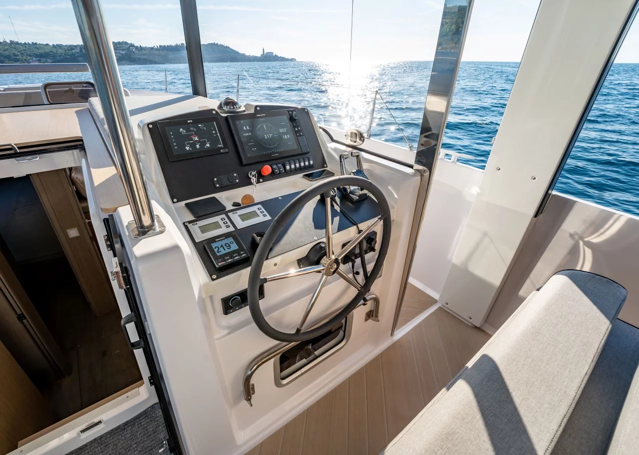 Island Cruising Boat - 4 + 1 cab. (SEALODGE II)  - 18