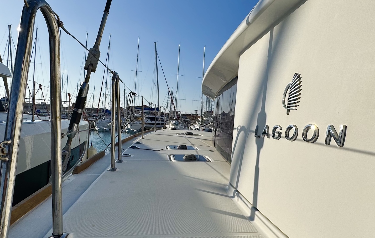 Photo #8 - Lagoon 450 F - 4 + 1 cab. (EmoSEAon) in Lefkada - 42262