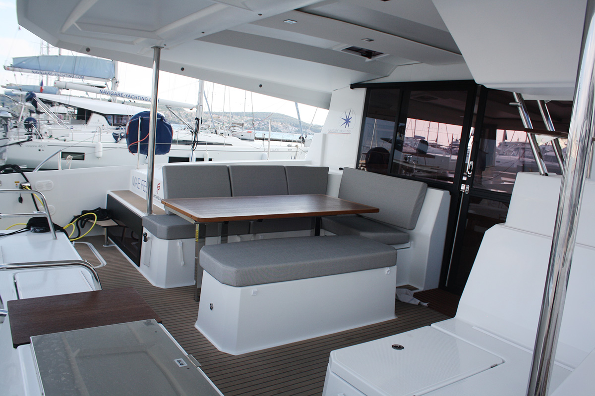 Photo #3 - Fountaine Pajot Astrea 42 (Mae Fee) en Trogir - 42275
