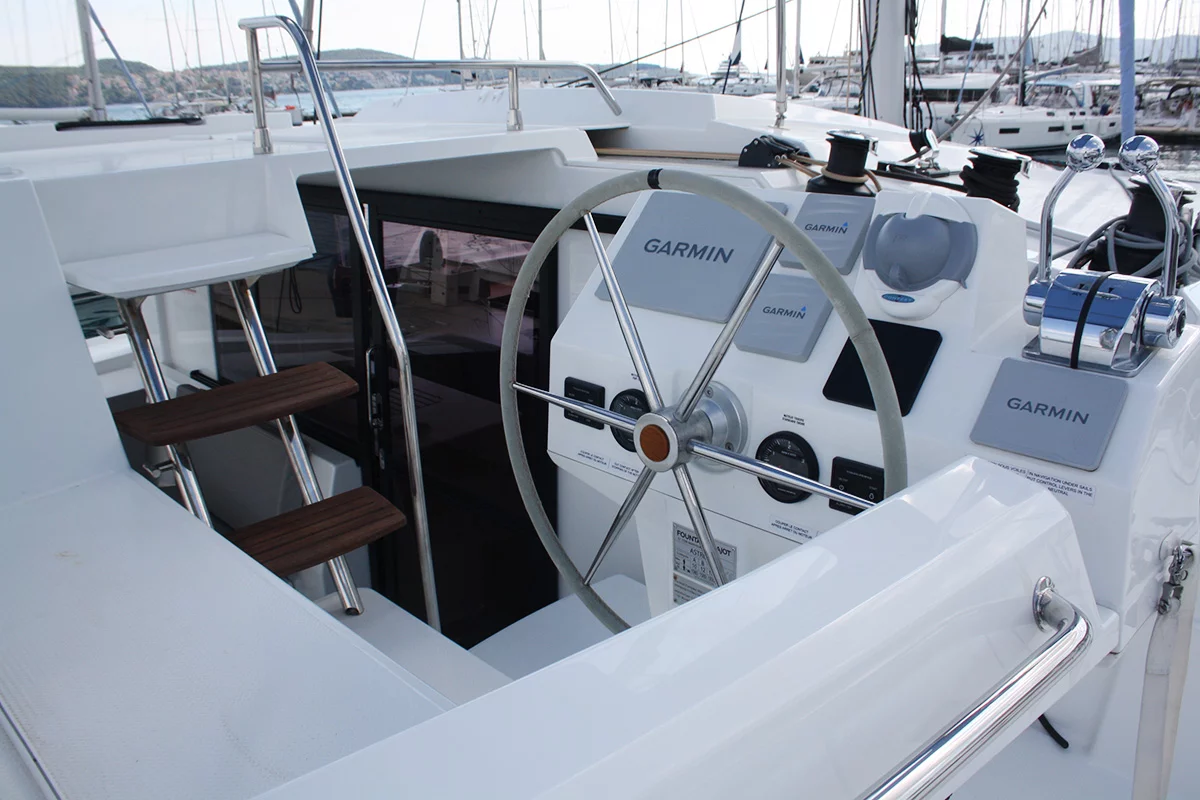 Fountaine Pajot Astrea 42 (Mae Fee)  - 3
