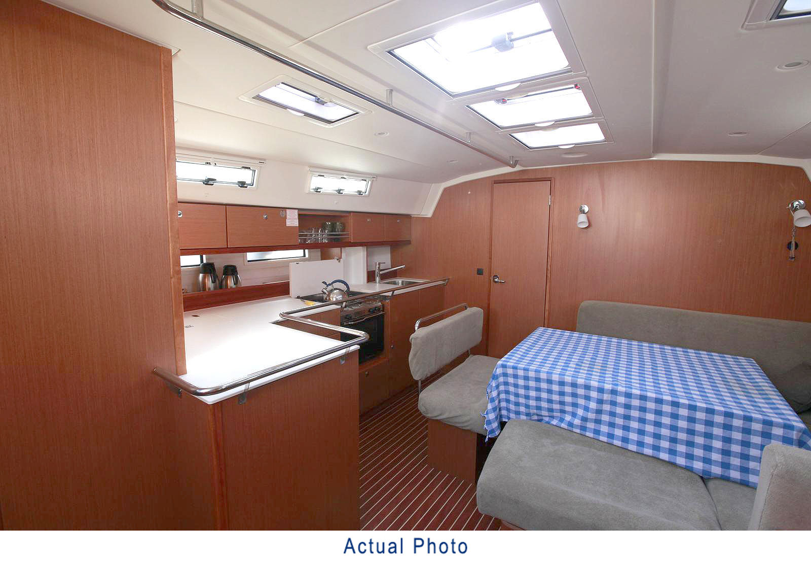 Photo #24 - Bavaria Cruiser 45 - 3 cab. (IBulut) en Orhaniye - 42277
