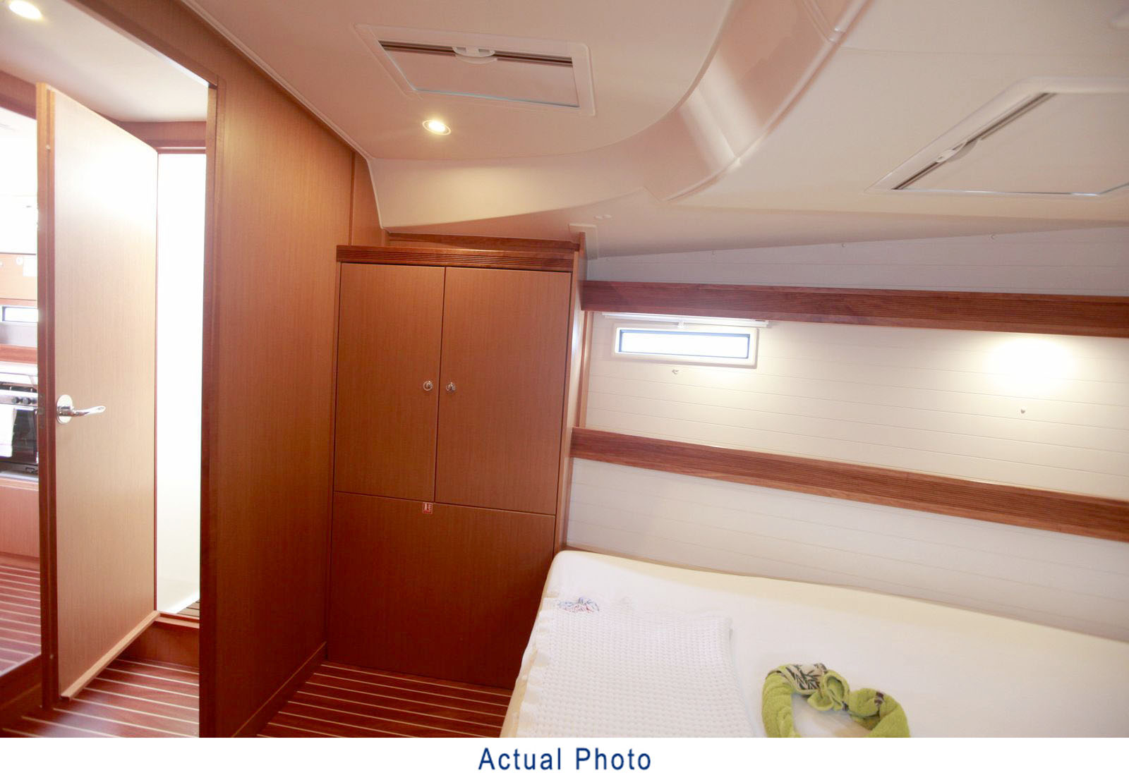 Photo #28 - Bavaria Cruiser 45 - 3 cab. (IBulut) en Orhaniye - 42277
