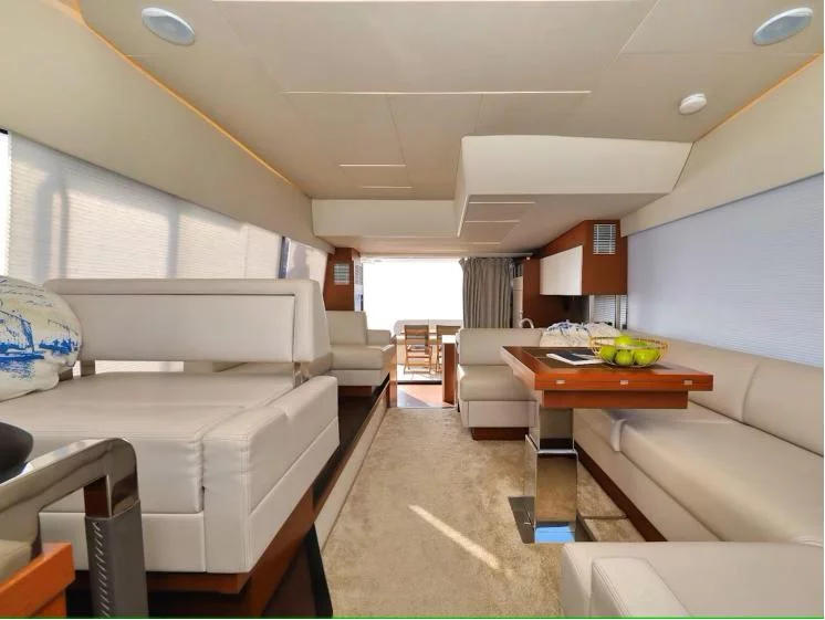 Prestige 520 Flybridge (Medusa)  - 14