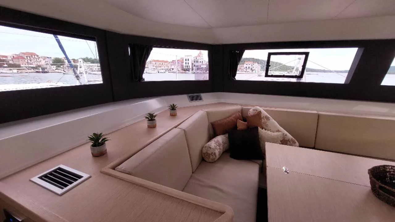 Dufour 48 Catamaran - 5 + 1 cab. (Dreamland)  - 12