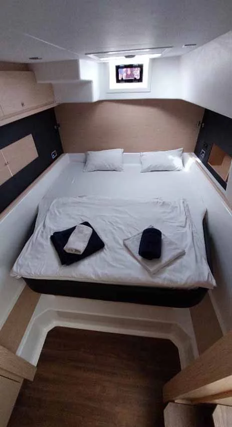 Dufour 48 Catamaran - 5 + 1 cab. (Dreamland)  - 16