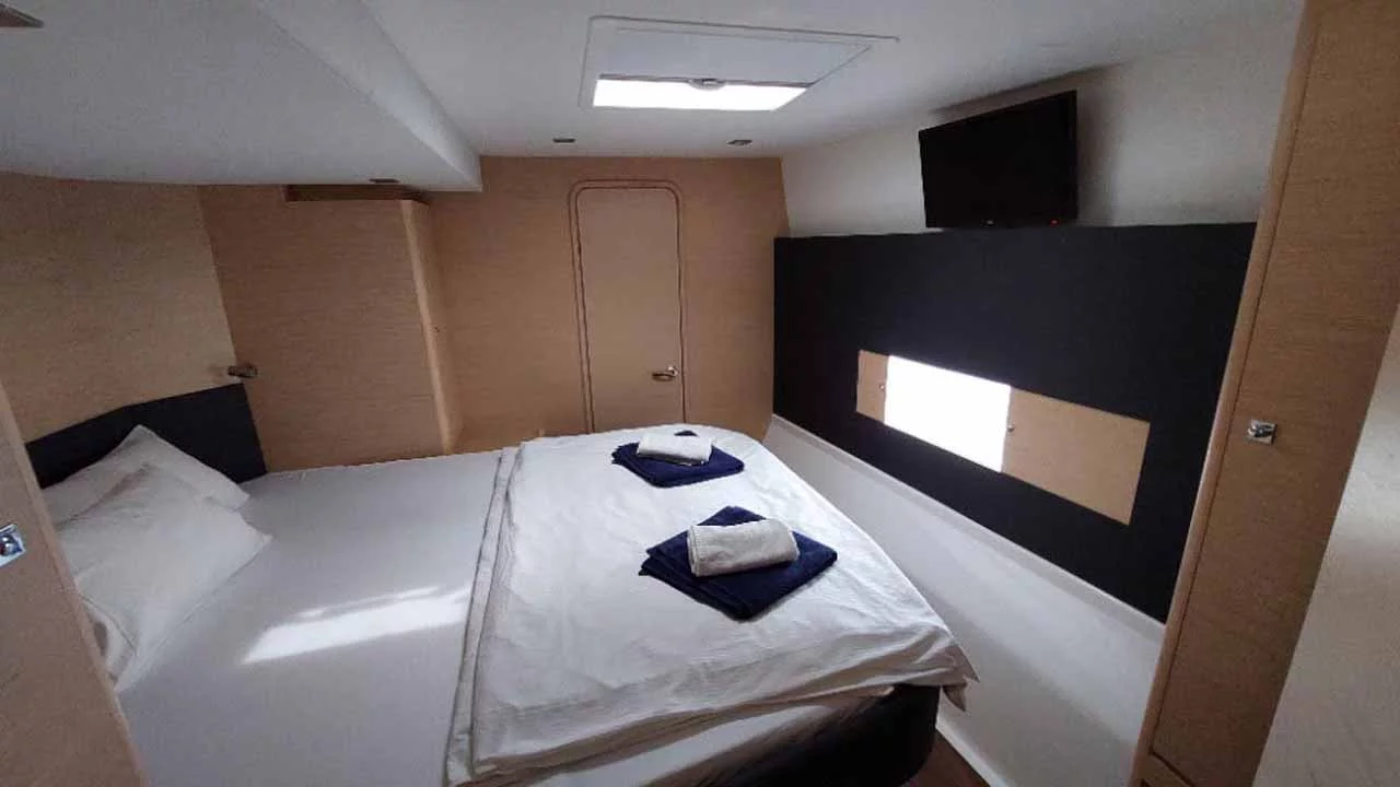 Dufour 48 Catamaran - 5 + 1 cab. (Dreamland)  - 17