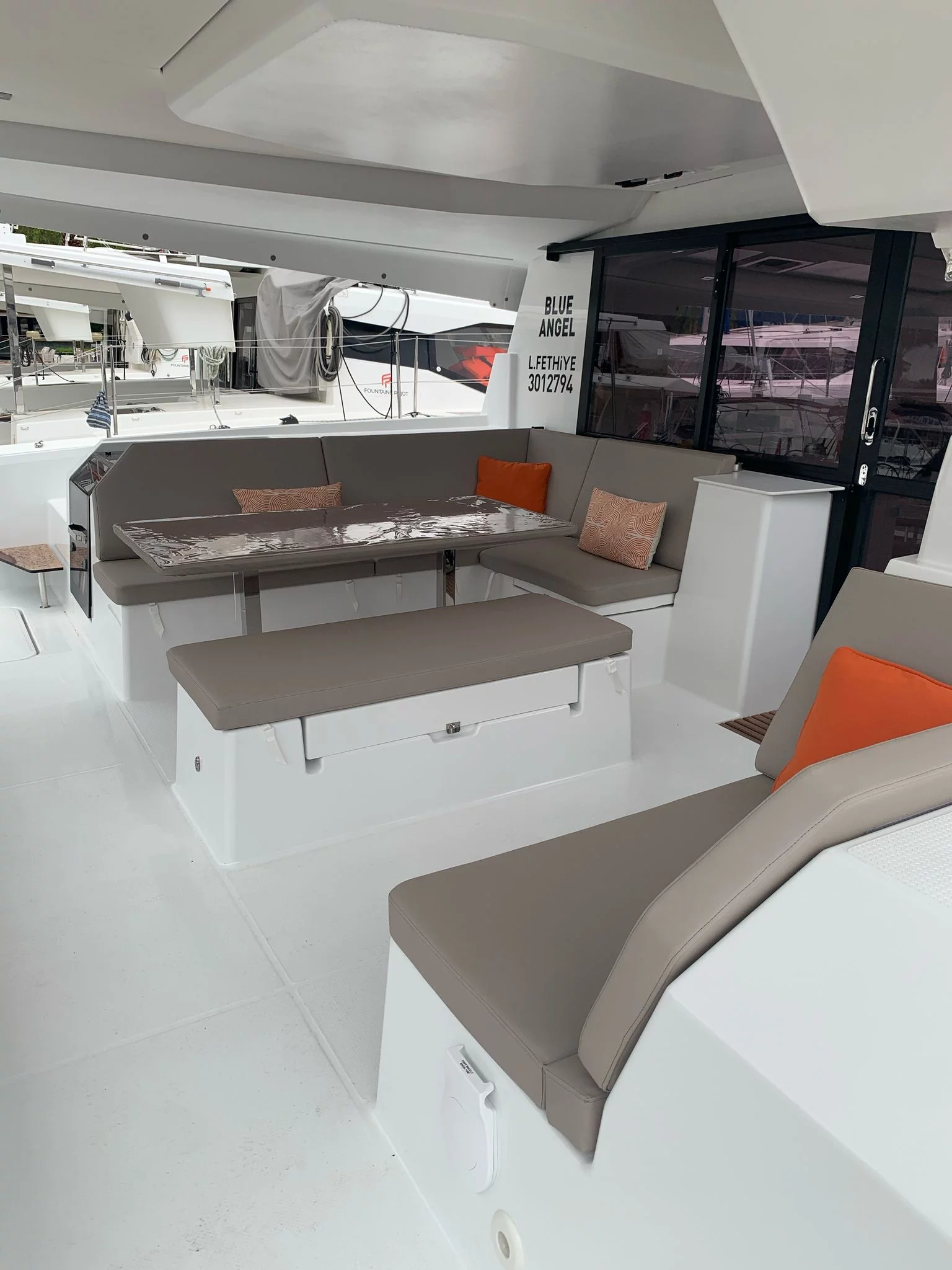 Fountaine Pajot Tanna 47 - 5 + 1 cab. (Blue Angel)  - 8
