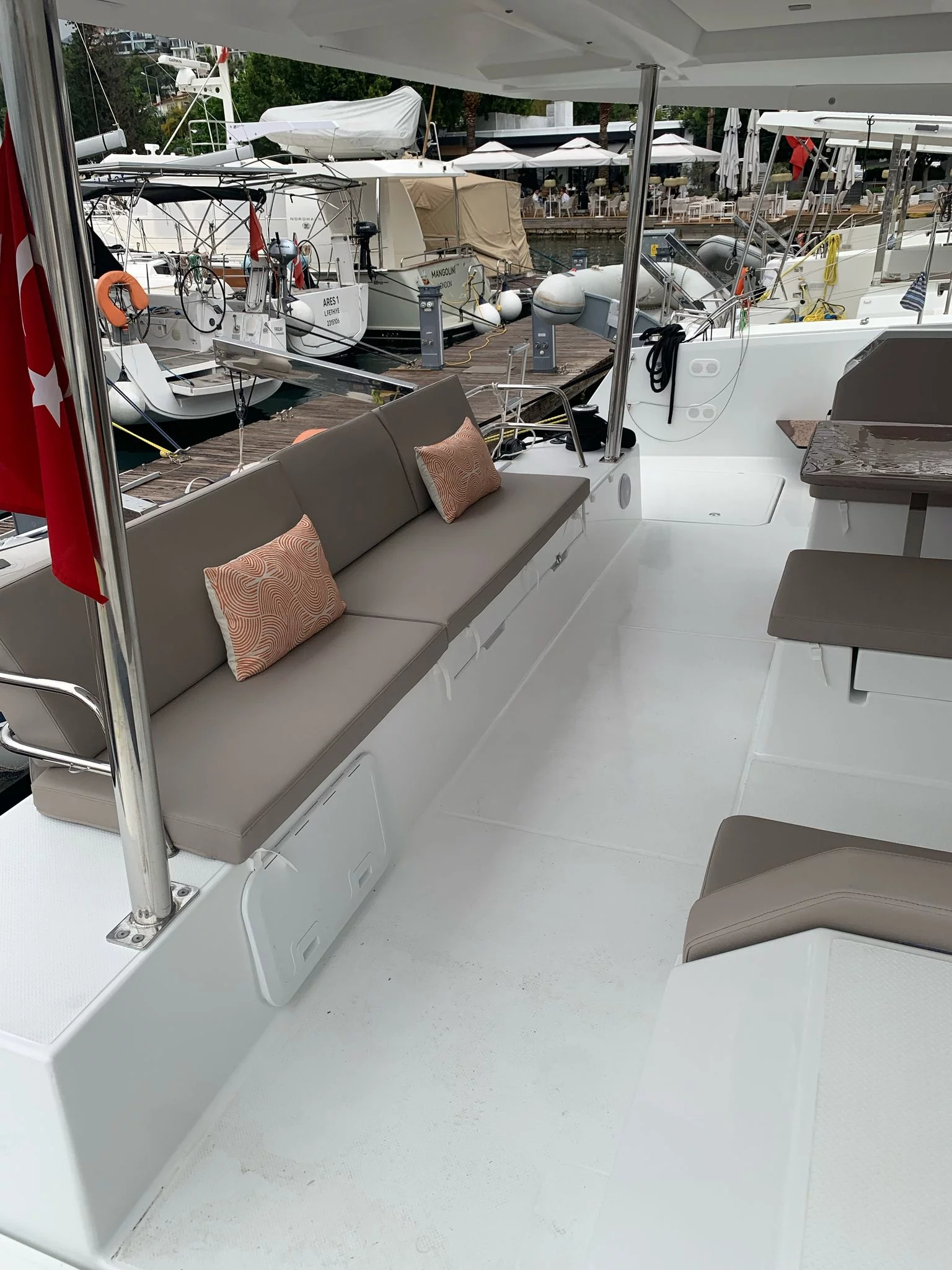 Fountaine Pajot Tanna 47 - 5 + 1 cab. (Blue Angel)  - 10