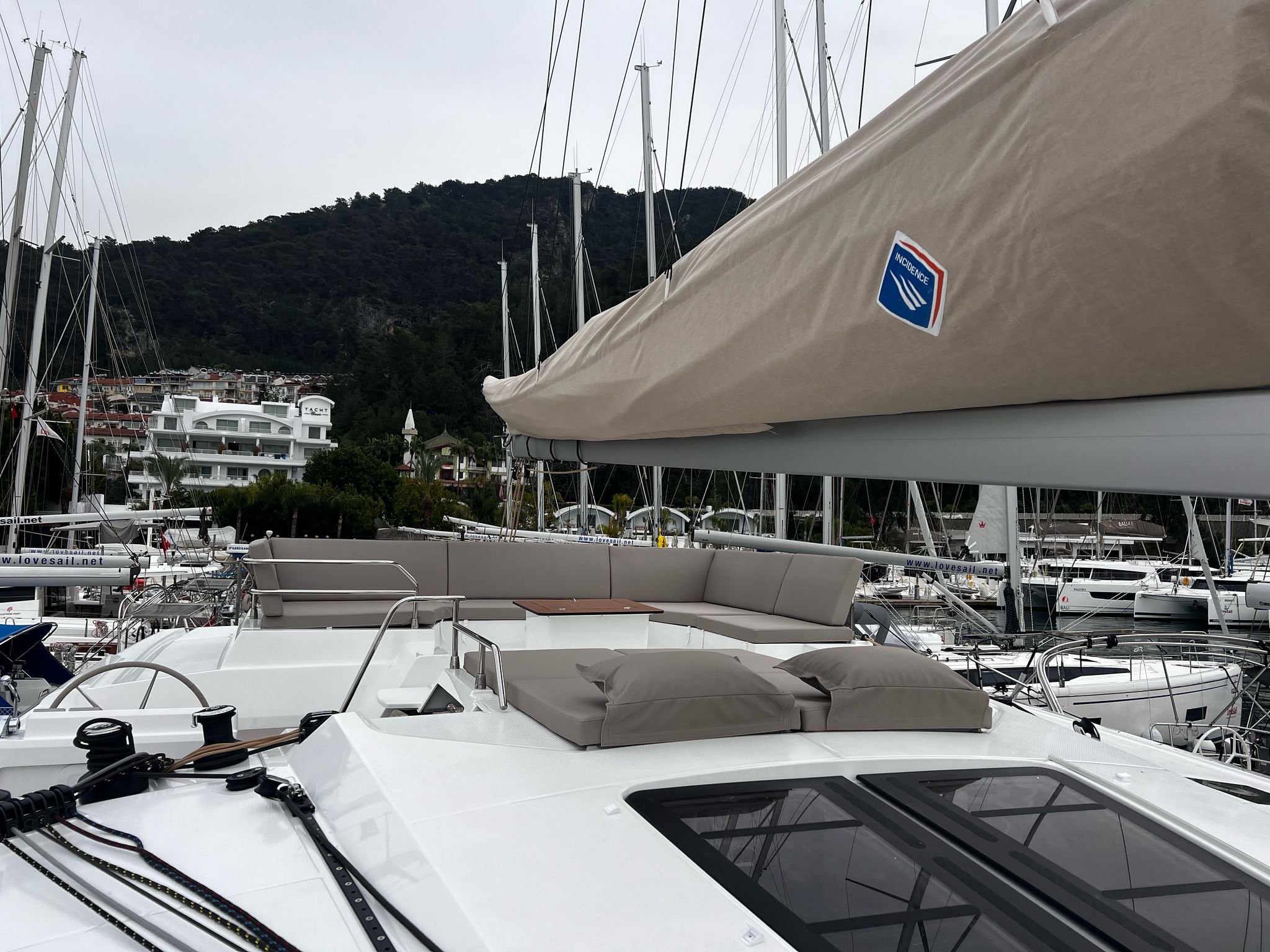 Photo #14 - Fountaine Pajot Tanna 47 - 5 + 1 cab. (Blue Angel) en Fethiye - 42301