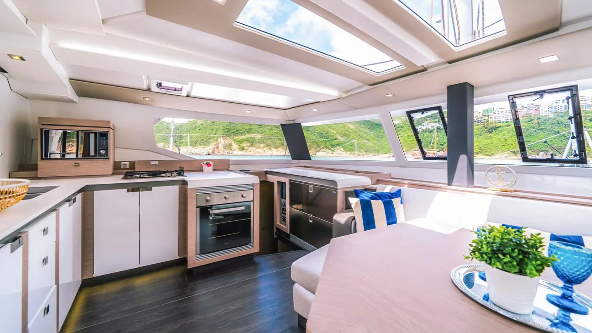 Fountaine Pajot Tanna 47 - 5 + 1 cab. (Blue Angel)  - 17