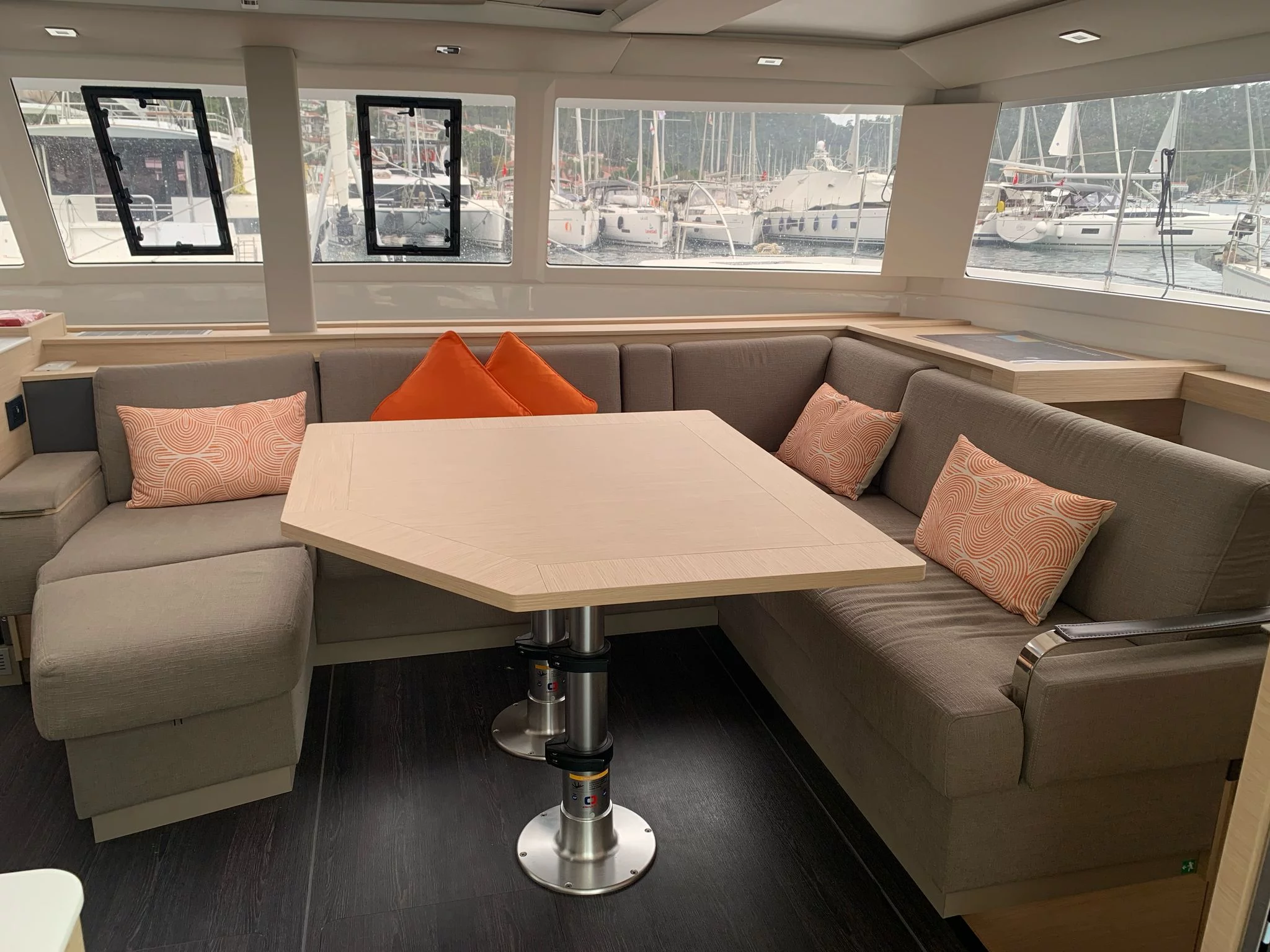 Fountaine Pajot Tanna 47 - 5 + 1 cab. (Blue Angel)  - 20
