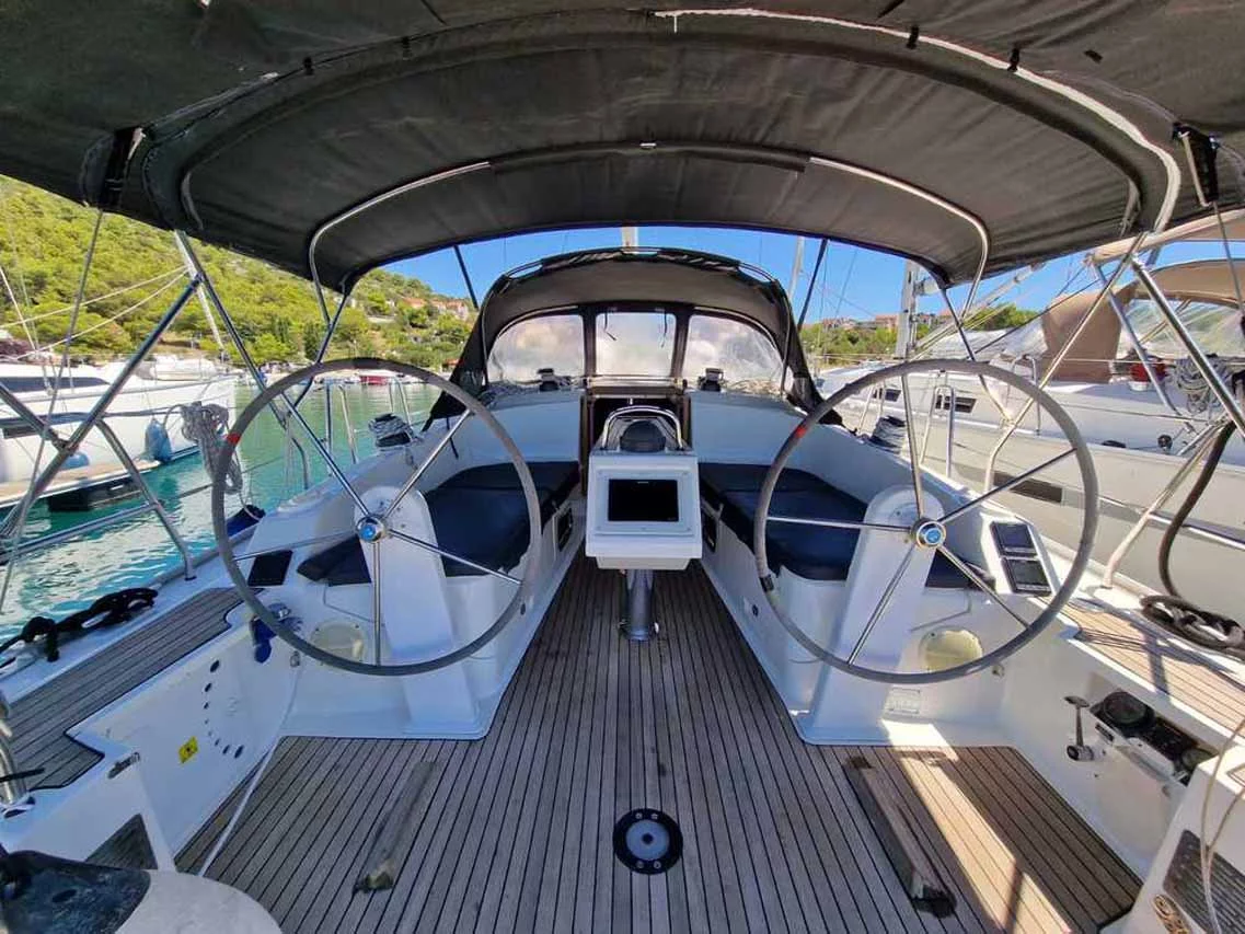 Bavaria Cruiser 37 - 3 cab. (Polo)  - 8