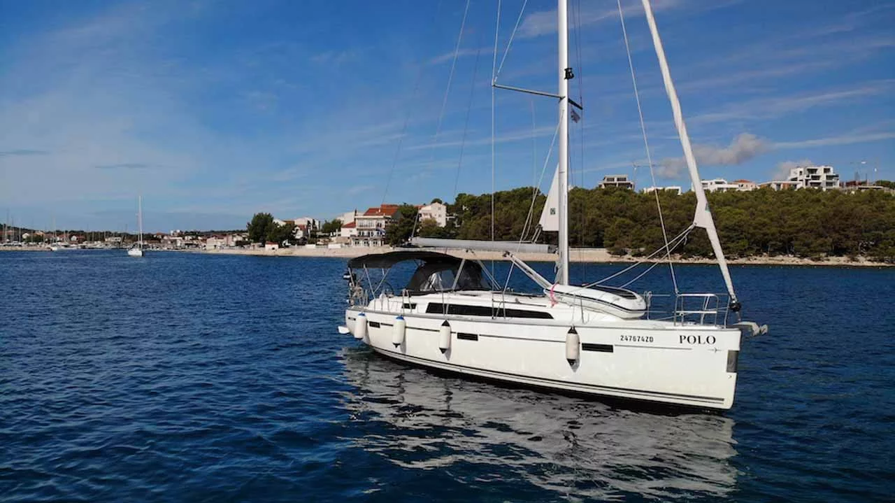 Bavaria Cruiser 37 - 3 cab. (Polo)  - 11