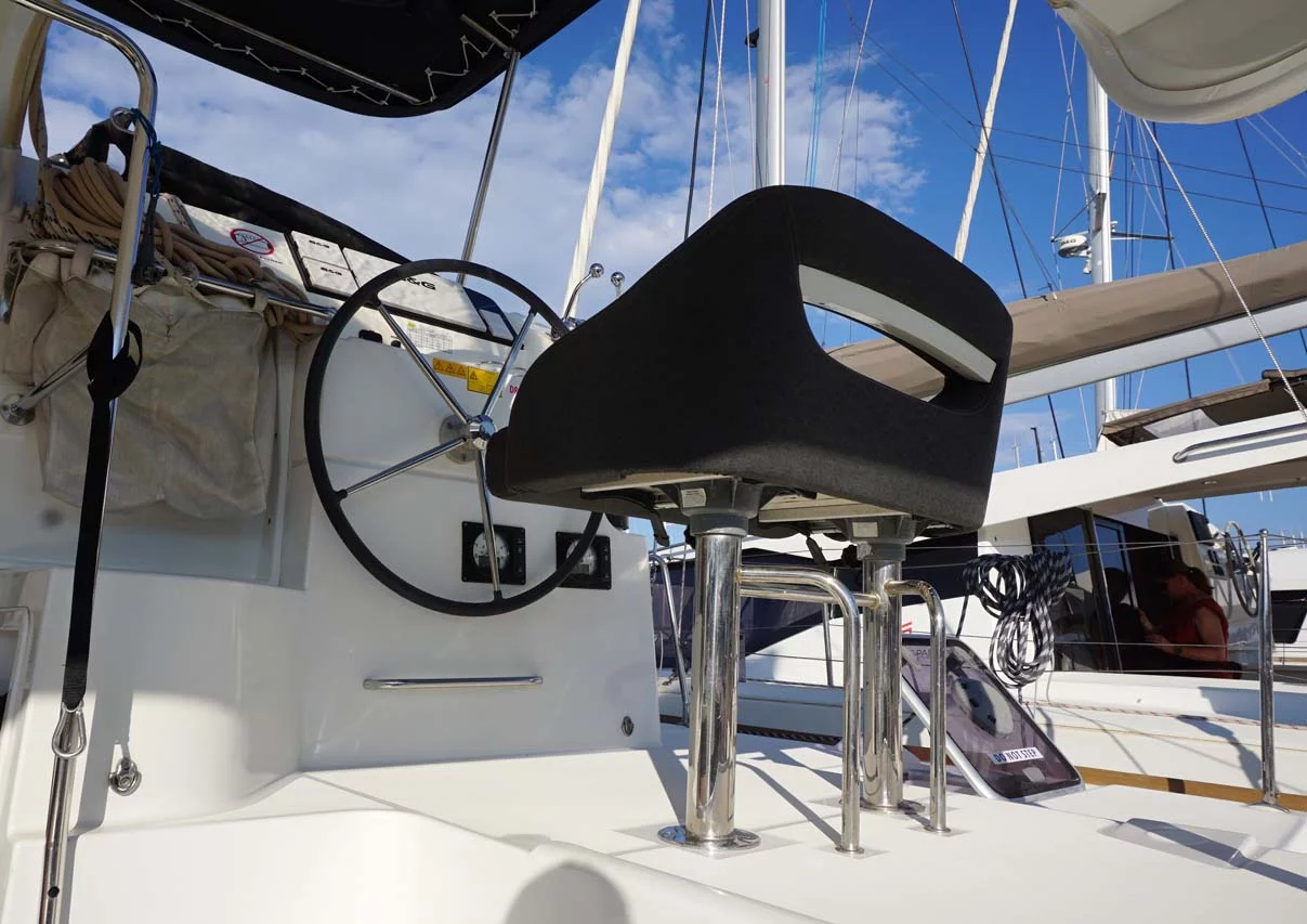 Lagoon 40 - 4 + 2 cab (Jessica)  - 6