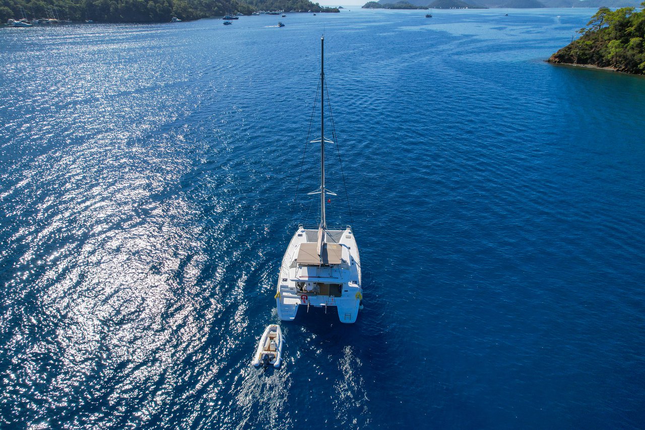 Photo #2 - Lagoon 450 F - 3 + 2 cab. (Kokopelli) en Gocek - 42317