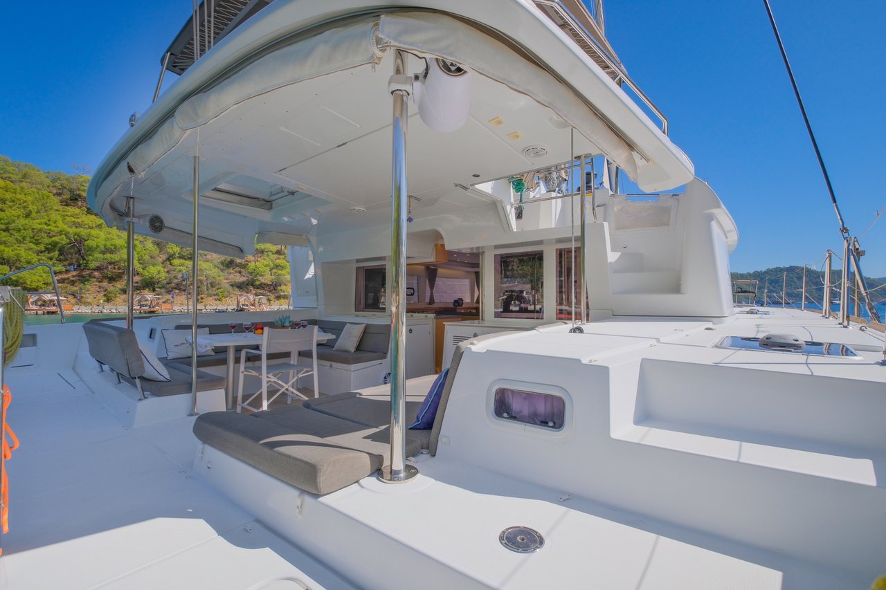 Photo #6 - Lagoon 450 F - 3 + 2 cab. (Kokopelli) en Gocek - 42317