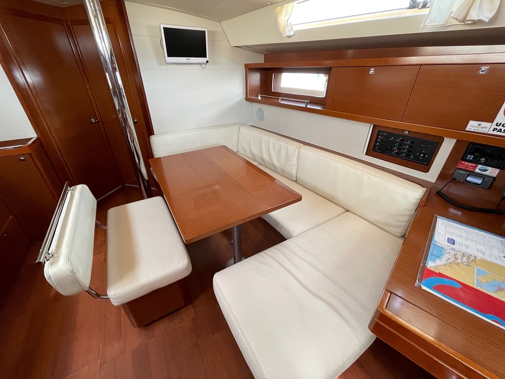 Photo #11 - Oceanis 45 - 4 cab. (Golden Dreams) en Sukosan - 42350
